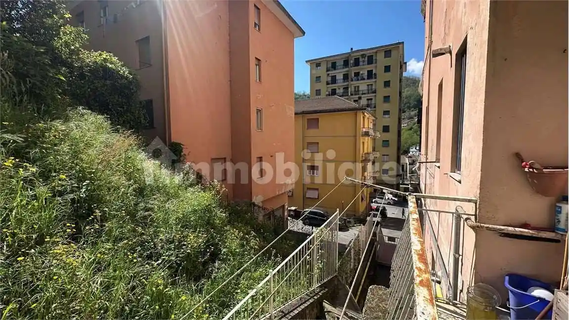 Appartamento in vendita a Campomorone