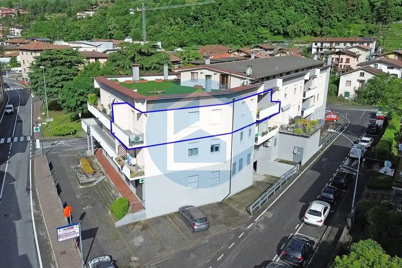 Appartamento in vendita a Piancogno