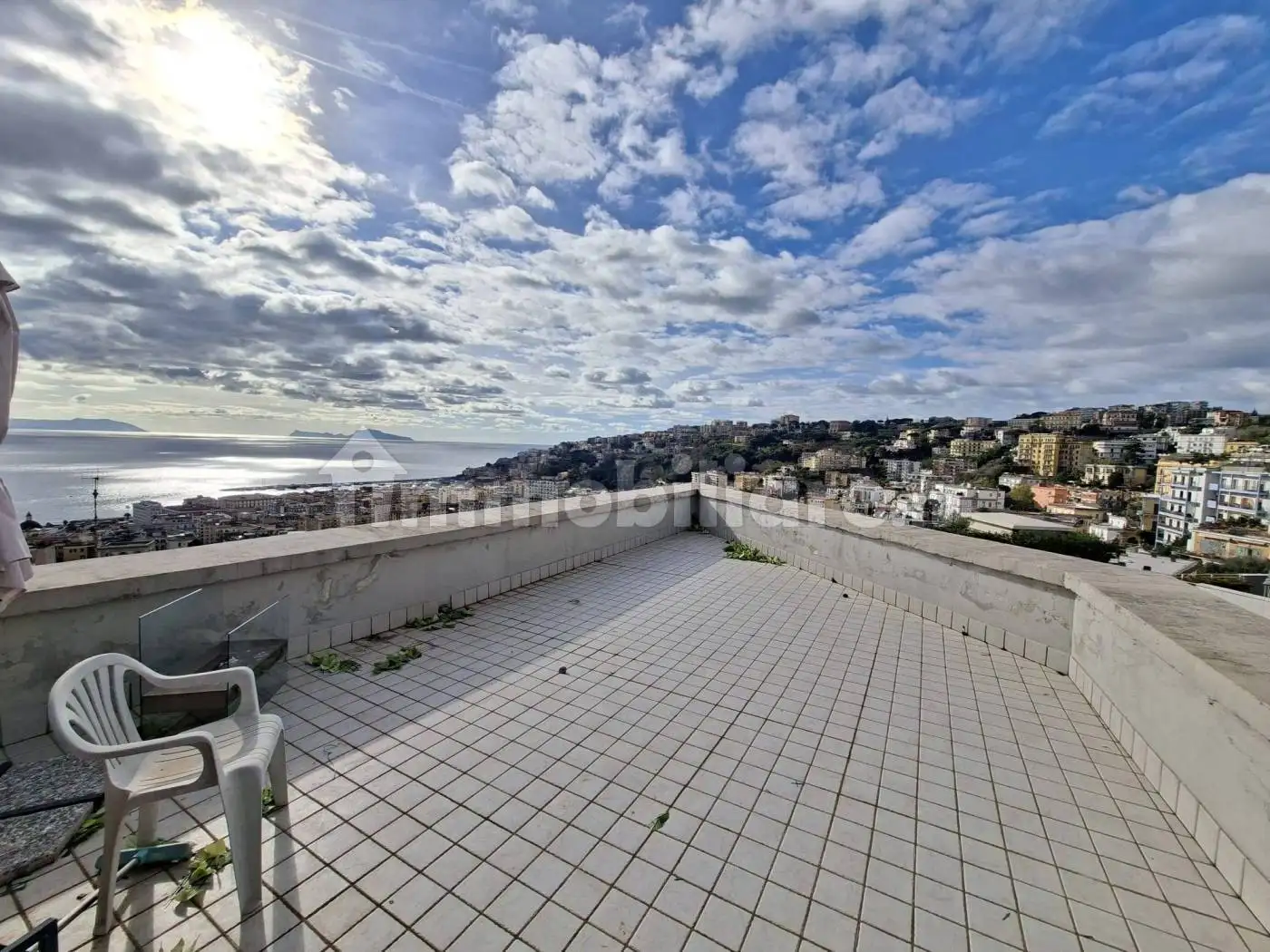 Appartamento in affitto a Napoli