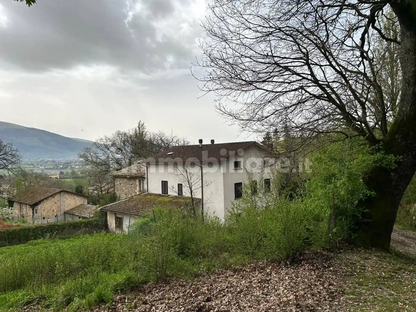 Villa in vendita a Gualdo Tadino