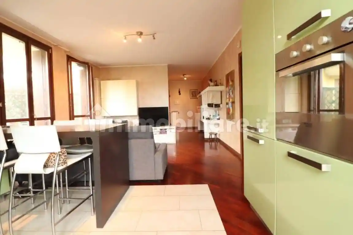 Appartamento in vendita a Busnago