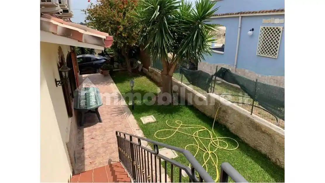 Appartamento in villa via Lago di Pergusa, Fontane Bianche, Siracusa - foto 4