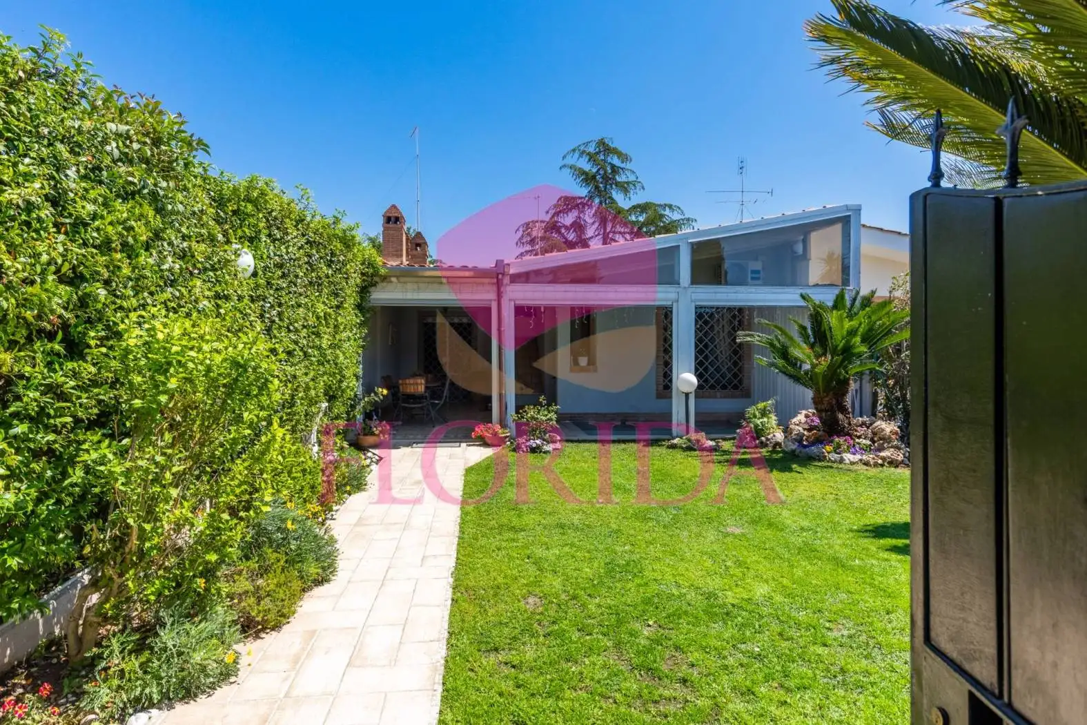 Villetta a schiera in vendita a Pomezia