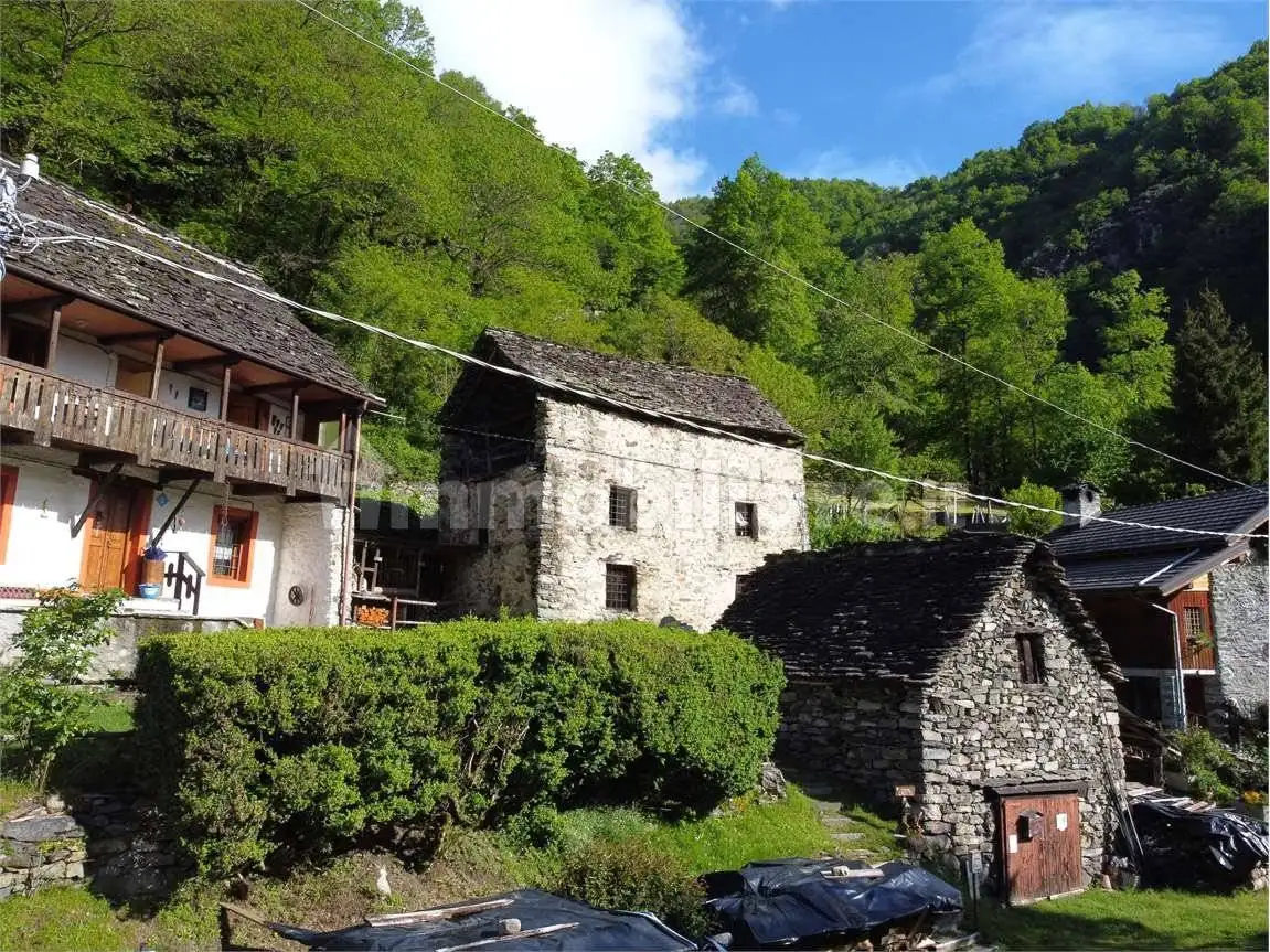 Rustico - Casale in vendita a Calasca-Castiglione