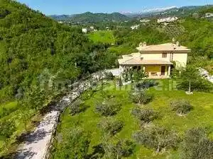 Villa unifamiliare via Andrea Bafile, Centro, Teramo - foto 4