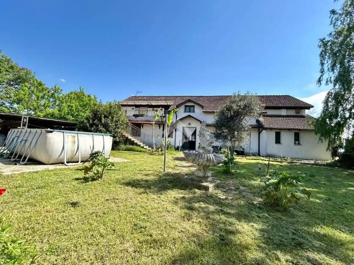 Villa in vendita a Castelleone