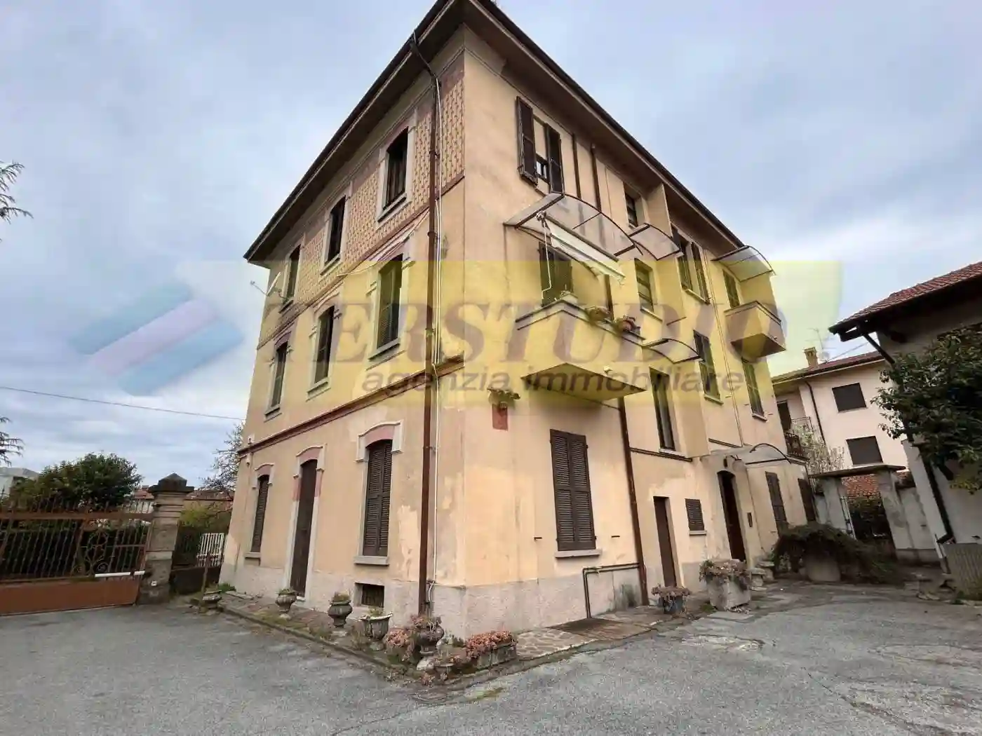 Palazzo - Edificio - foto 2