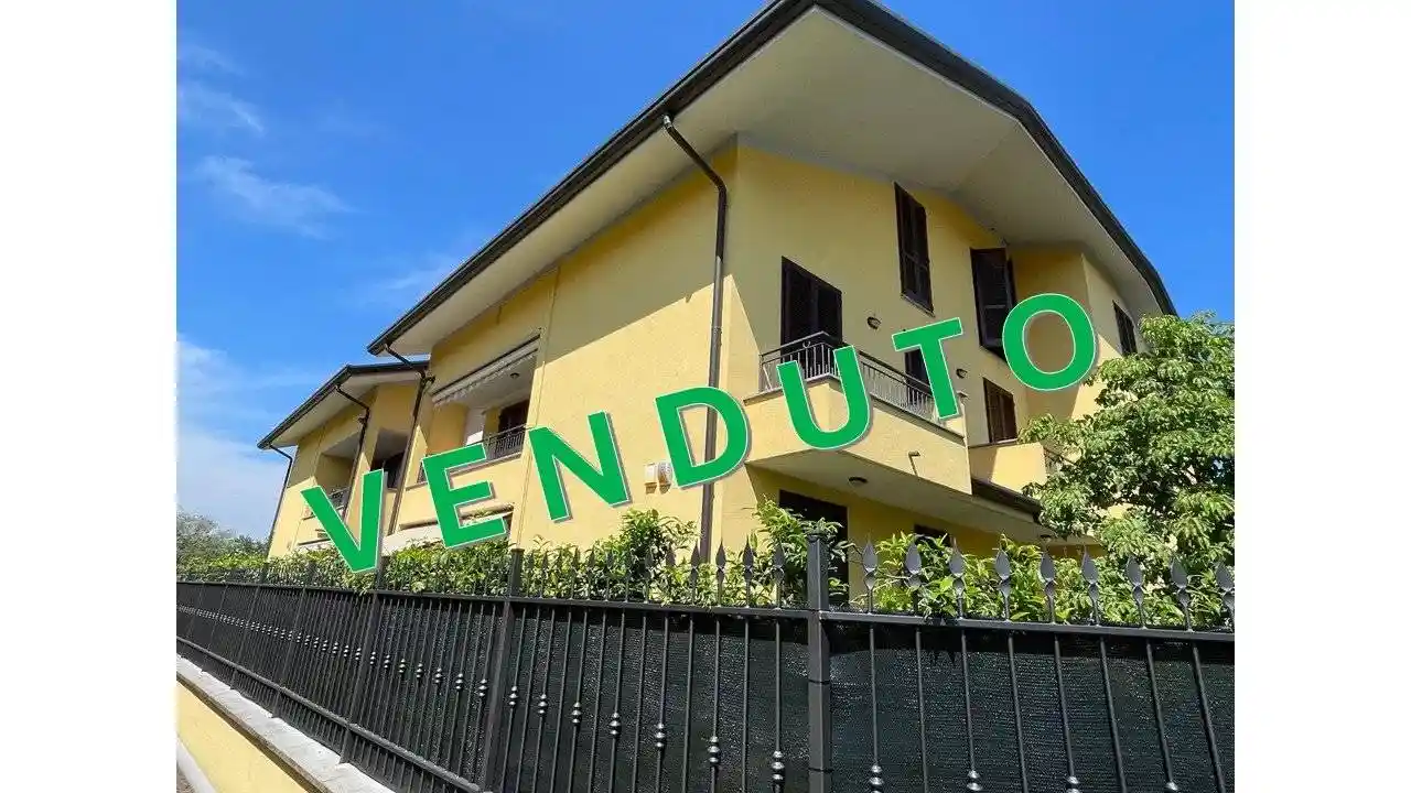 Appartamento in vendita a Dairago