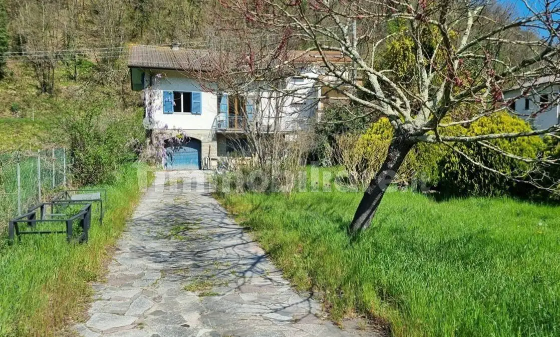 Villa unifamiliare via Nazionale, Casola in Lunigiana - foto 2