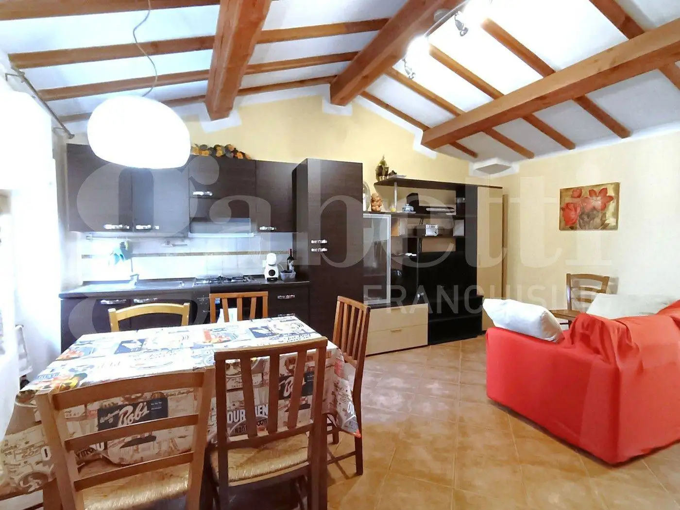 Appartamento in affitto a Carrara