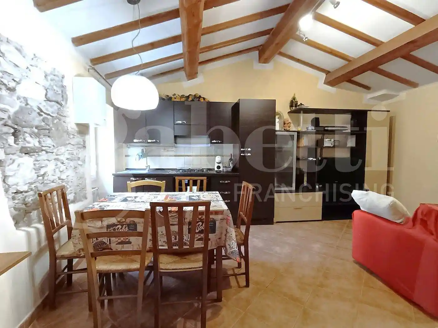 Bilocale ottimo stato, su più livelli, Avenza, Carrara - foto 3