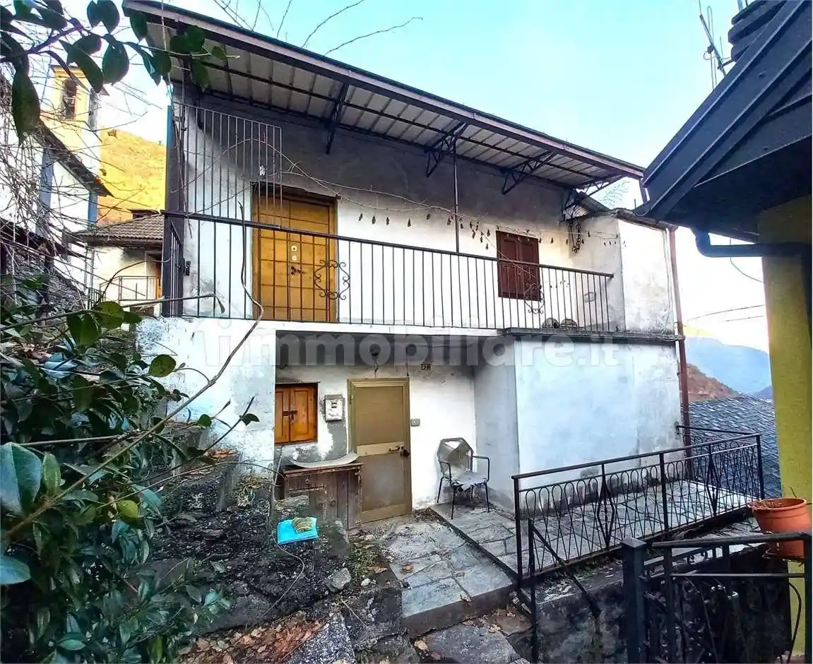 Terratetto unifamiliare Castiglione centro, 30, Castiglione, Calasca-Castiglione - foto 2