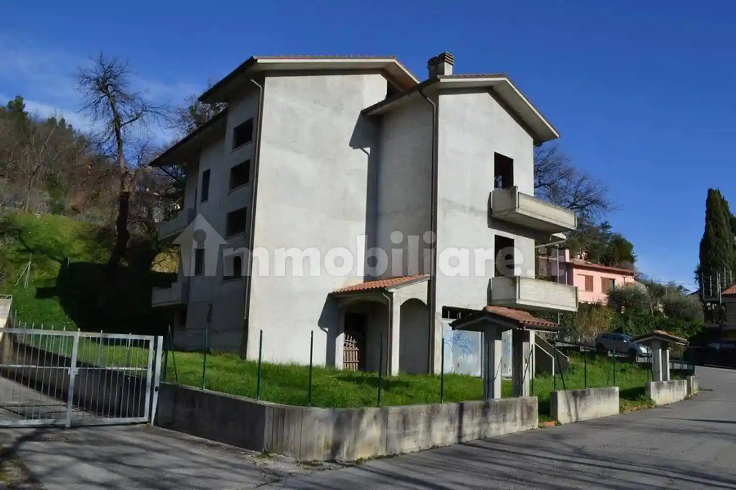 Villa in vendita a Fossombrone