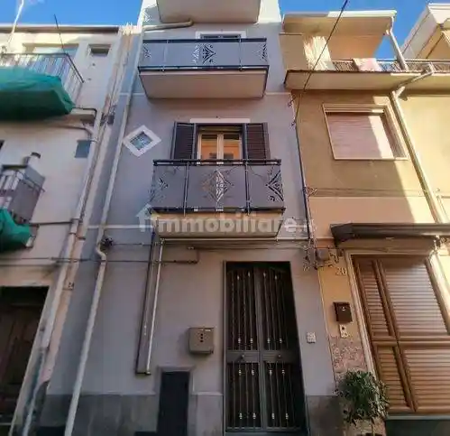 Villa in vendita a Bronte