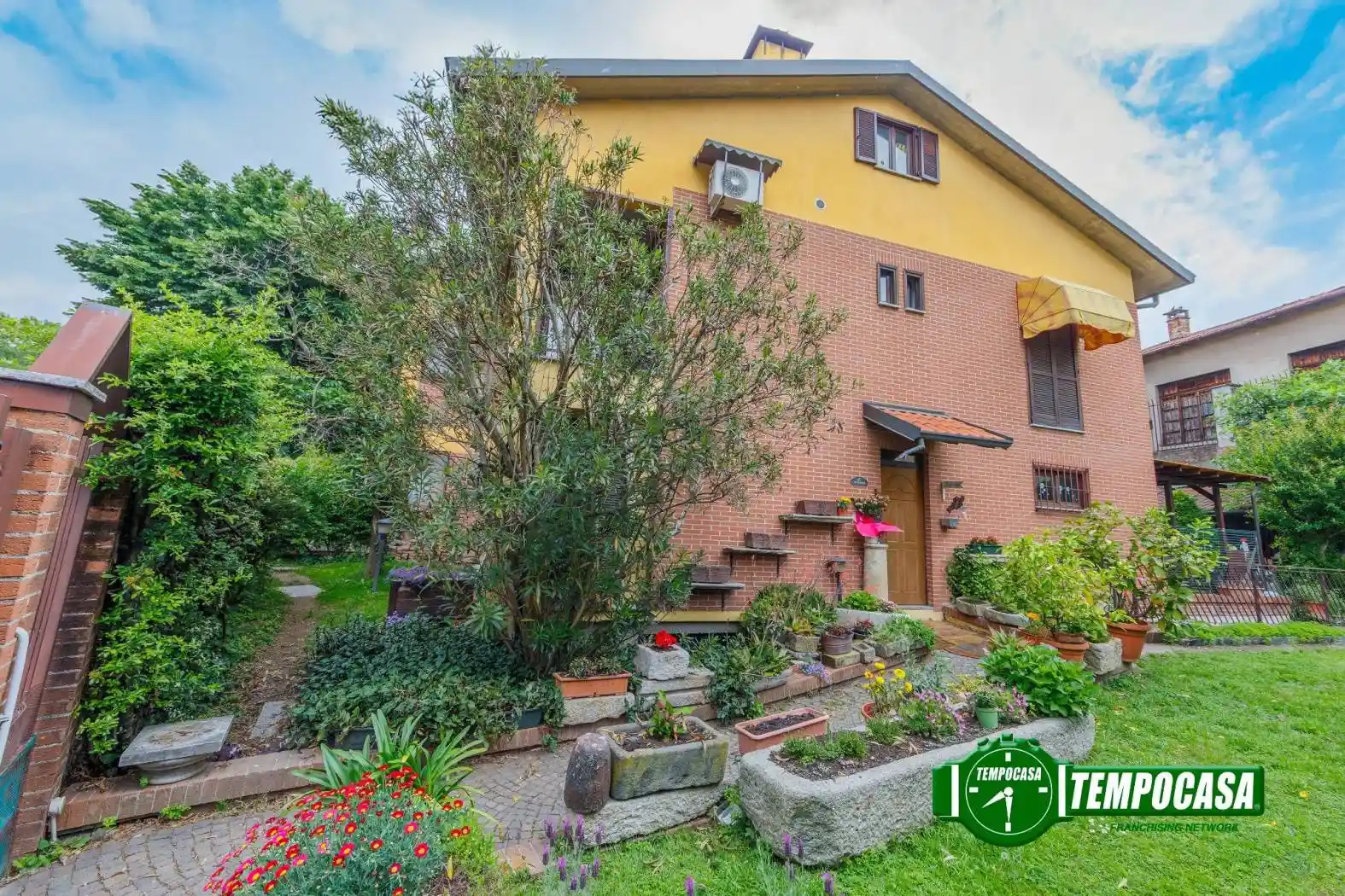 Villetta a schiera in vendita a Cesano Boscone