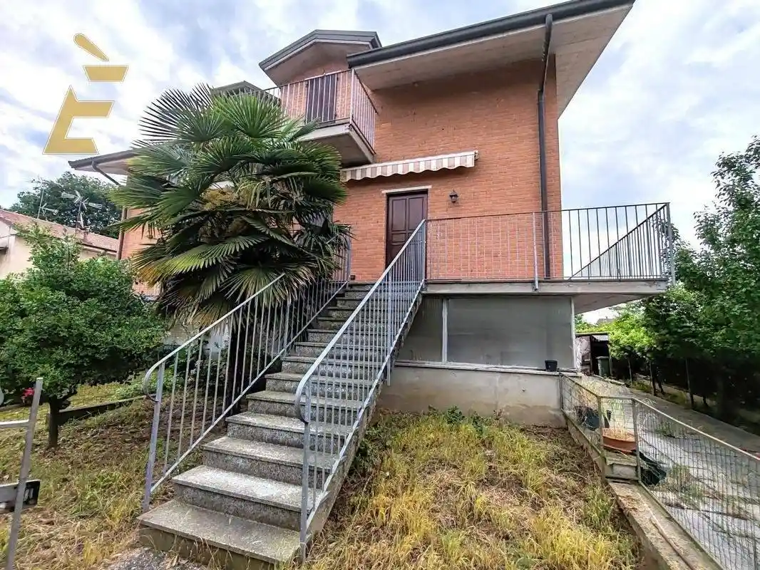 Villa in vendita a Cava Manara