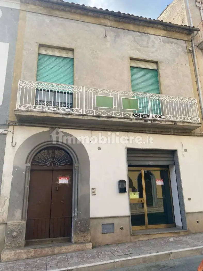 Palazzo - Edificio in vendita a Castrovillari