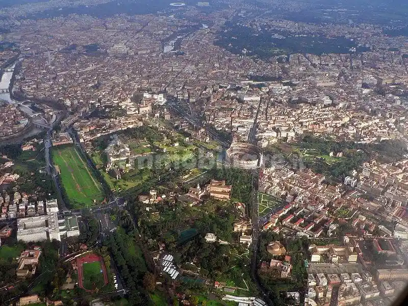 Palazzo - Edificio in vendita a Roma
