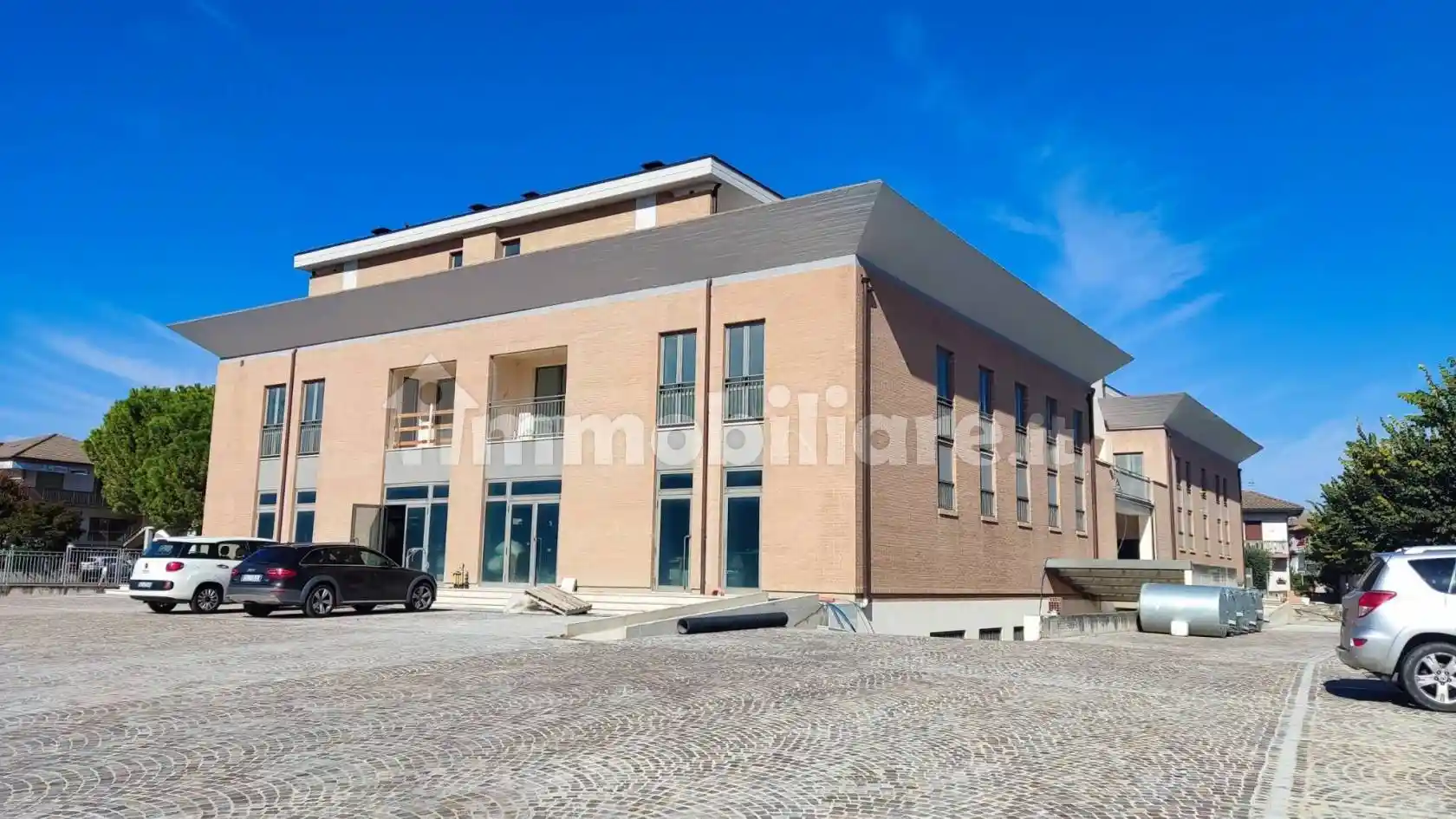 Palazzo - Edificio in vendita a Spinetoli