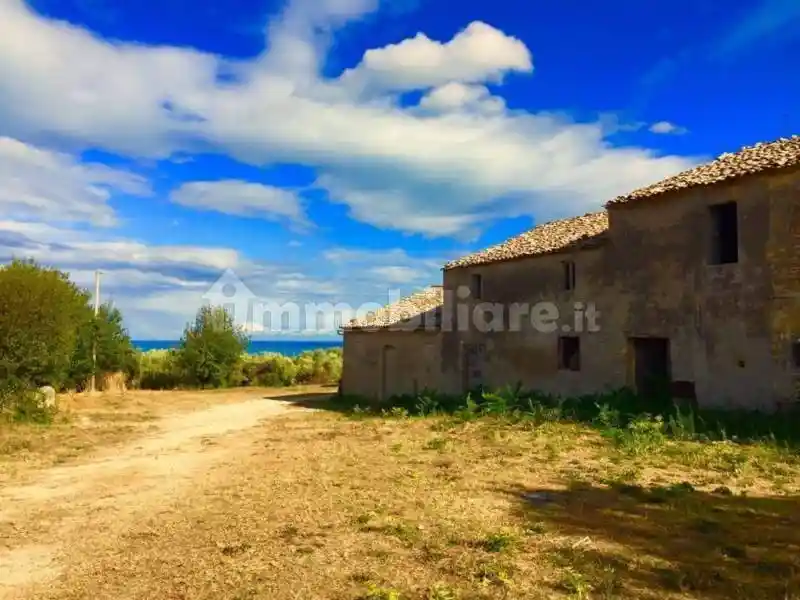 Rustico - Casale in vendita a Cupra Marittima