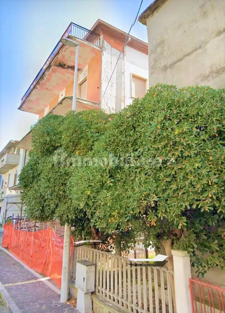 Villa in vendita a Alba Adriatica