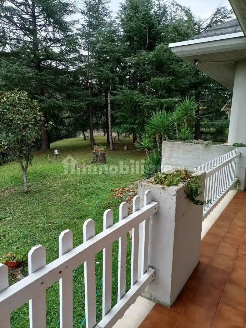 Villa in vendita a Folignano