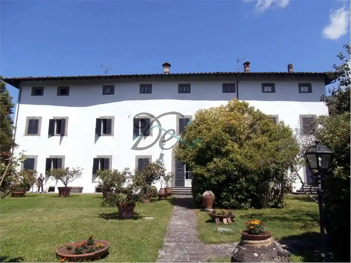 Villa in vendita a Bagni di Lucca