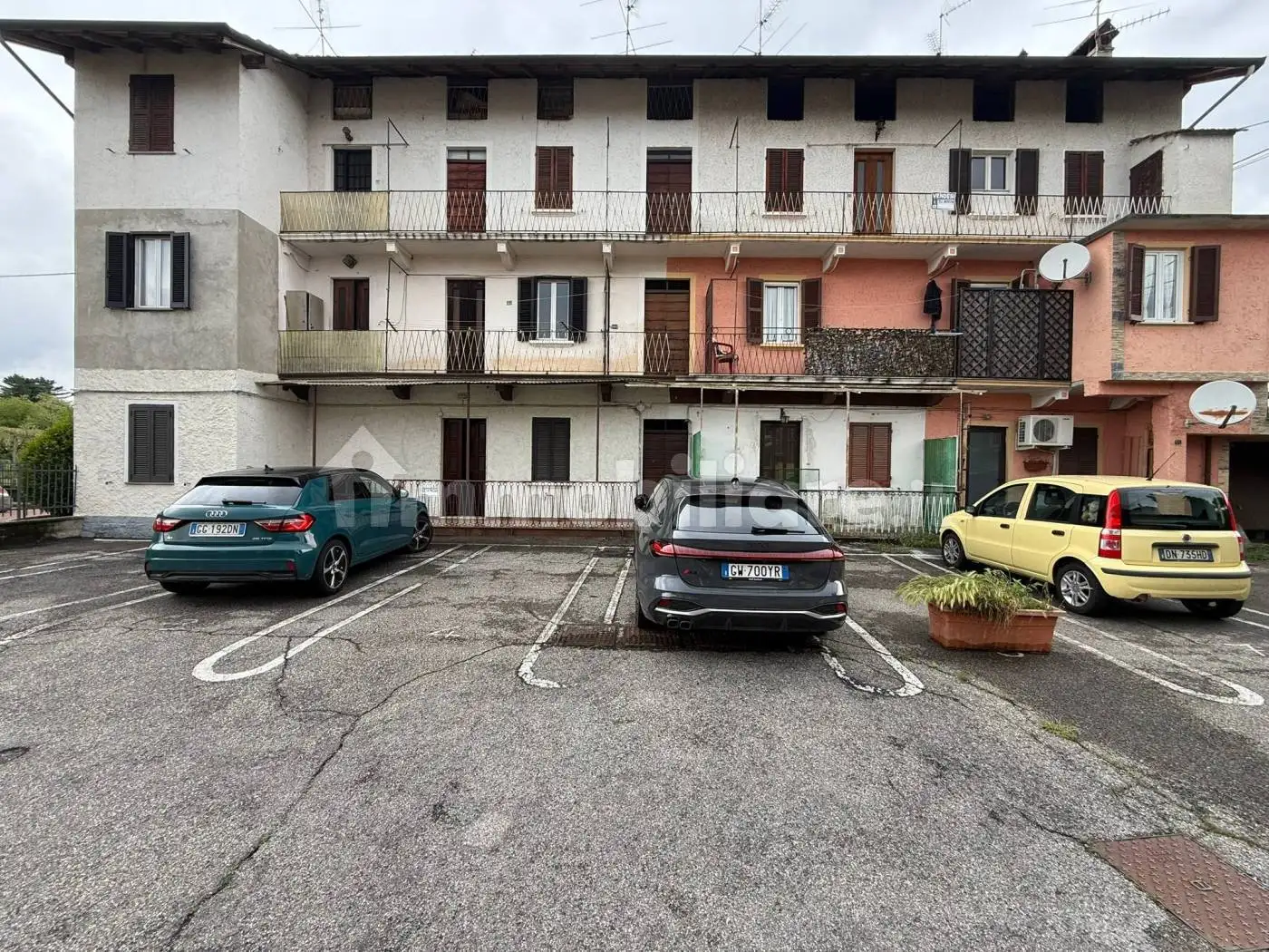 Appartamento in vendita a Oleggio Castello