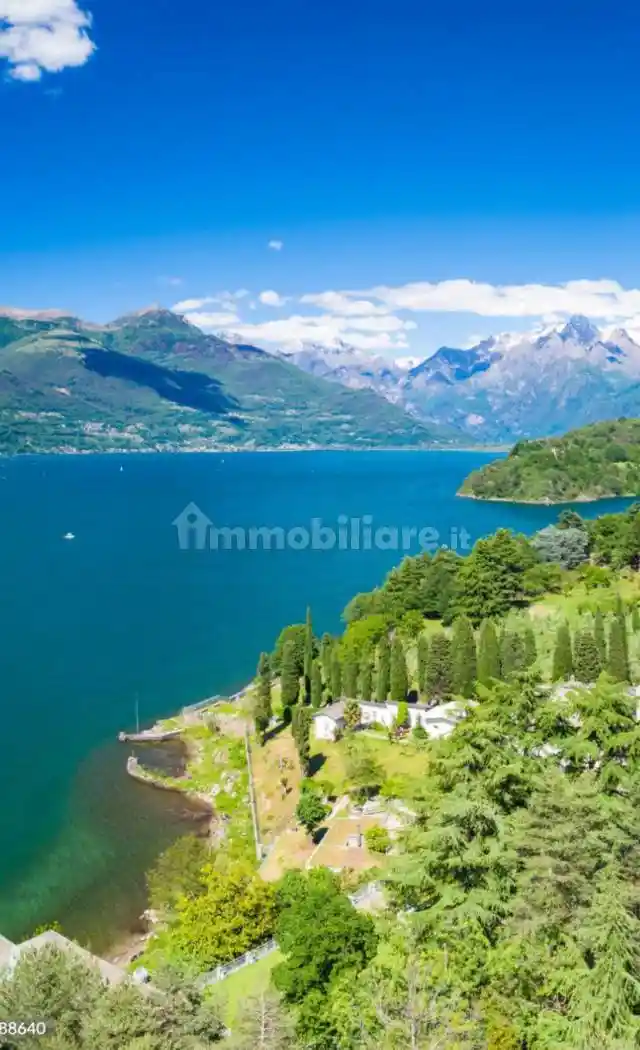 Villa in vendita a Colico