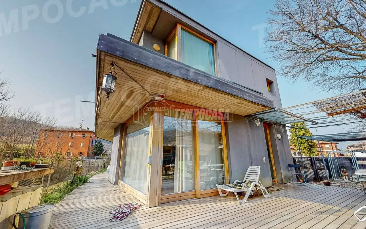 Villa in vendita a Monte San Pietro