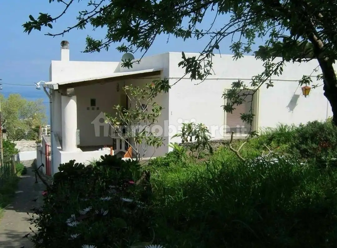 Villa in vendita a Malfa