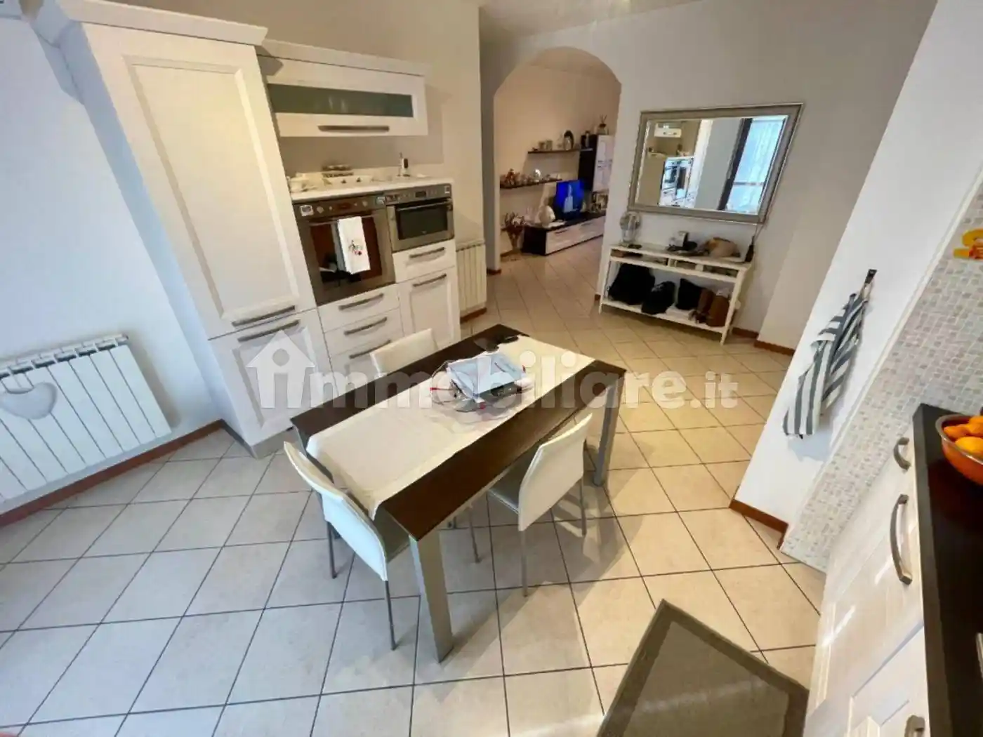 Appartamento in vendita a Pomezia