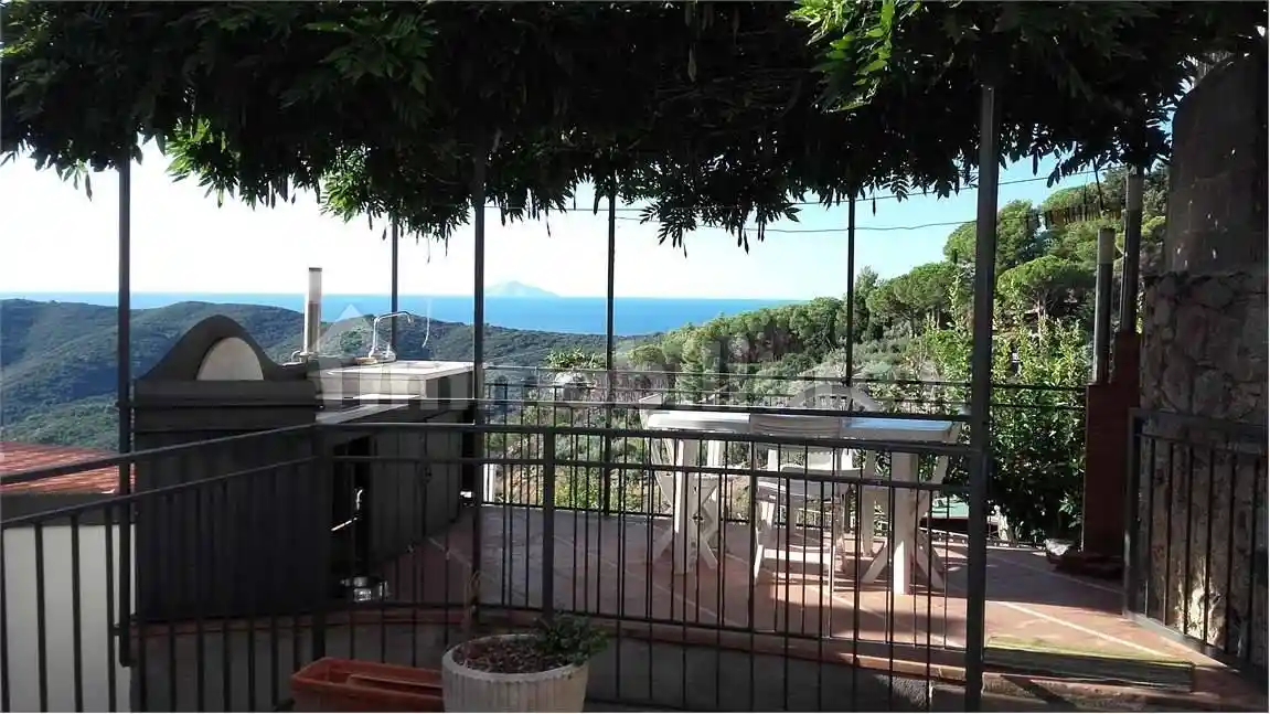 Appartamento in vendita a Campo nell'Elba