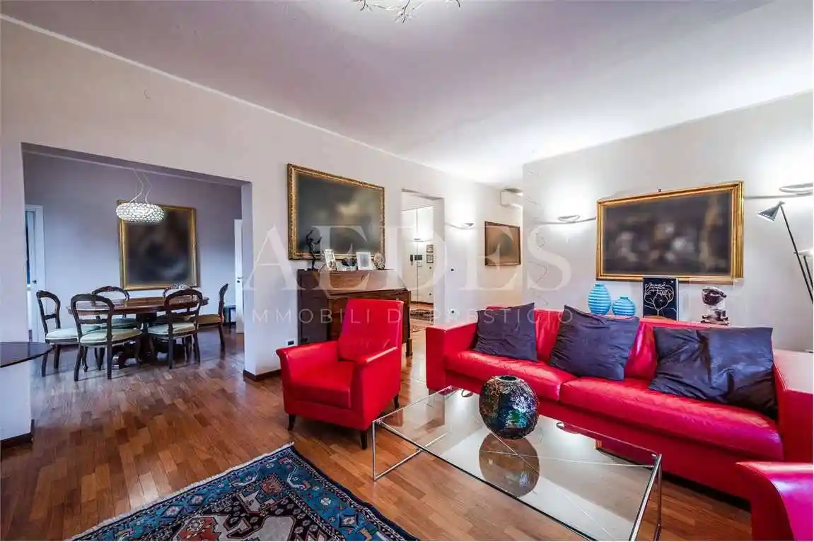 Appartamento in vendita a Modena