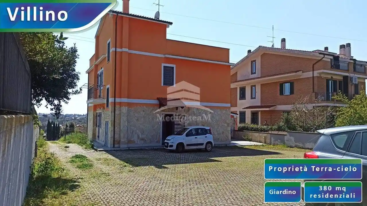 Casa indipendente in vendita a Roma