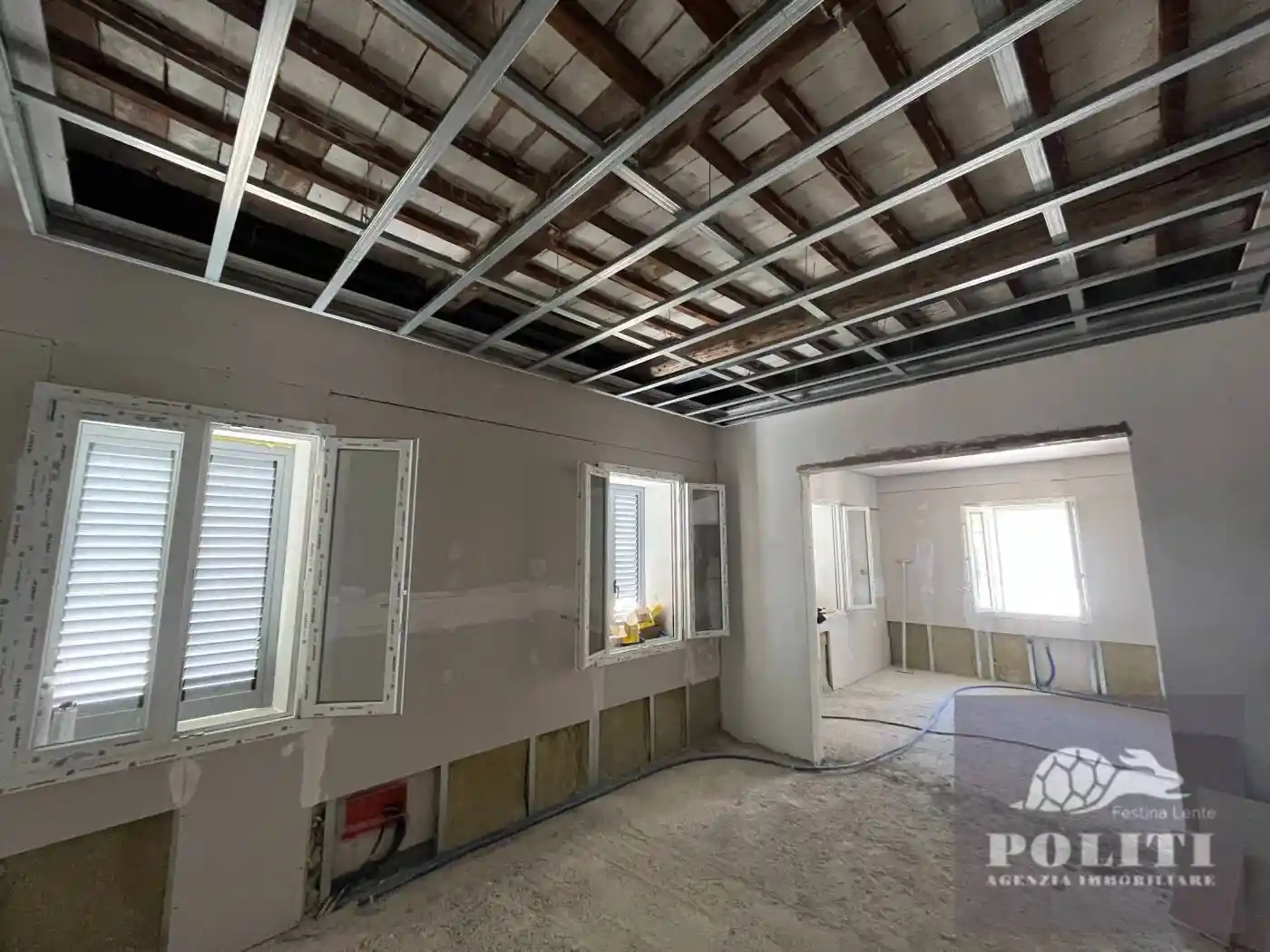 Appartamento in vendita a Capraia e Limite