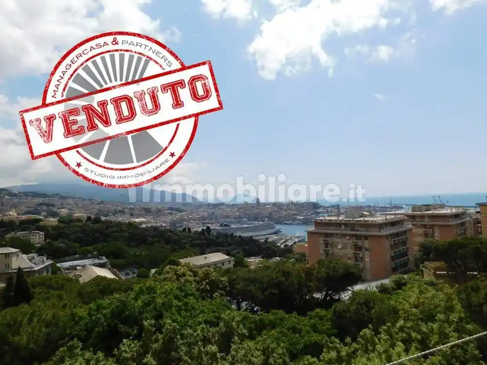 Appartamento in vendita a Genova