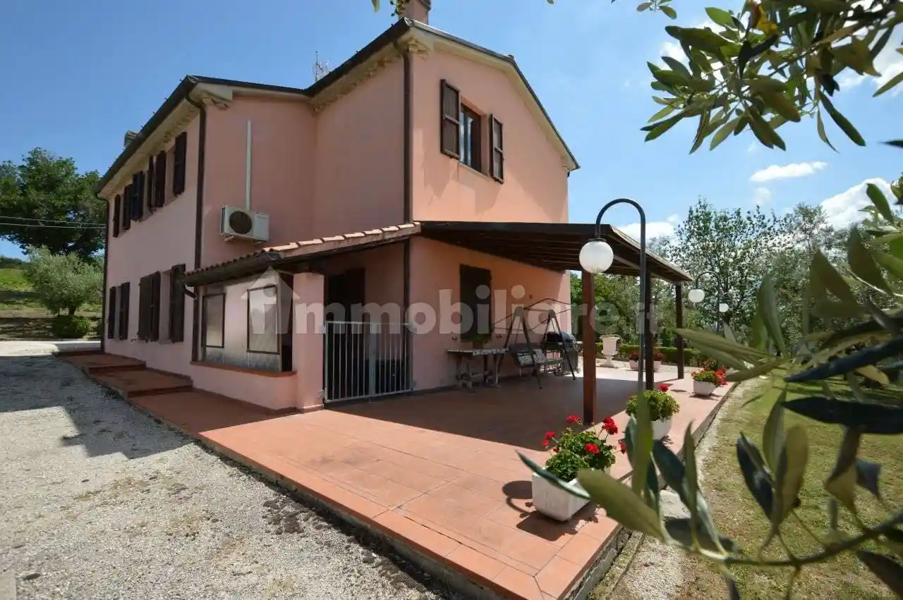 Villa unifamiliare via La Larga, Santa Lucia, Jesi - foto 5