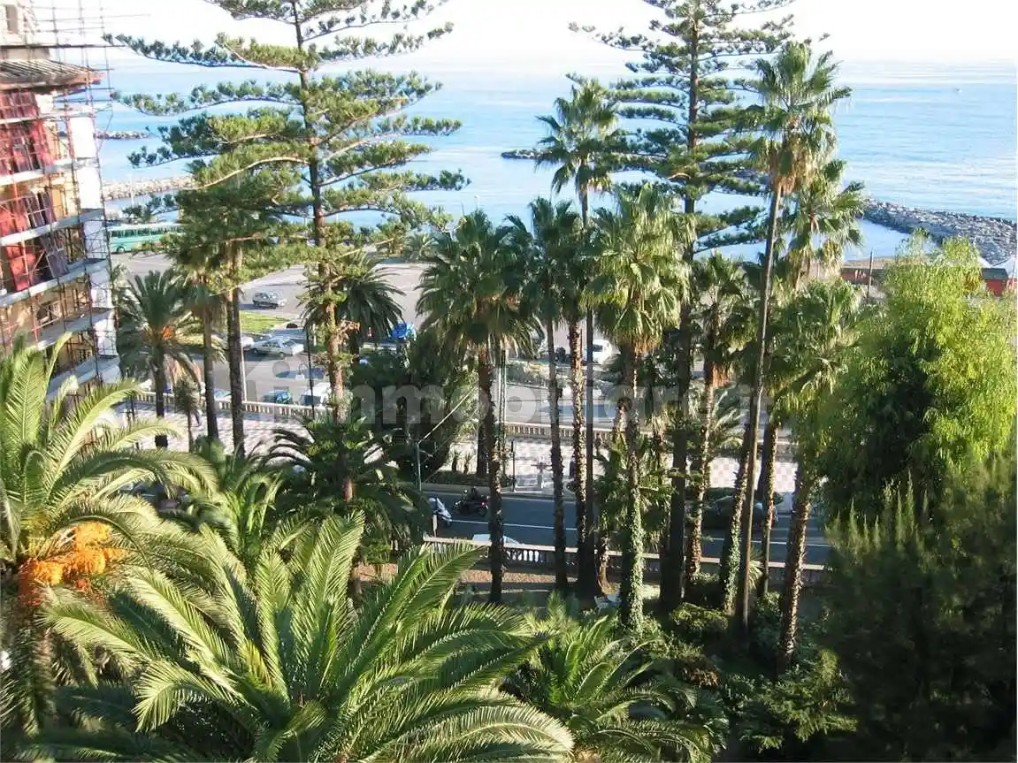 Trilocale nuvoloni, Corso degli Inglesi, Sanremo - foto 4