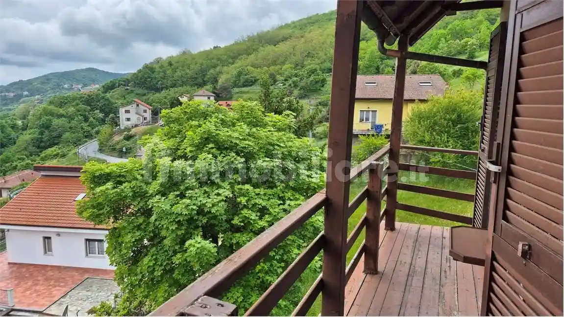 Appartamento in vendita a Serra Riccò