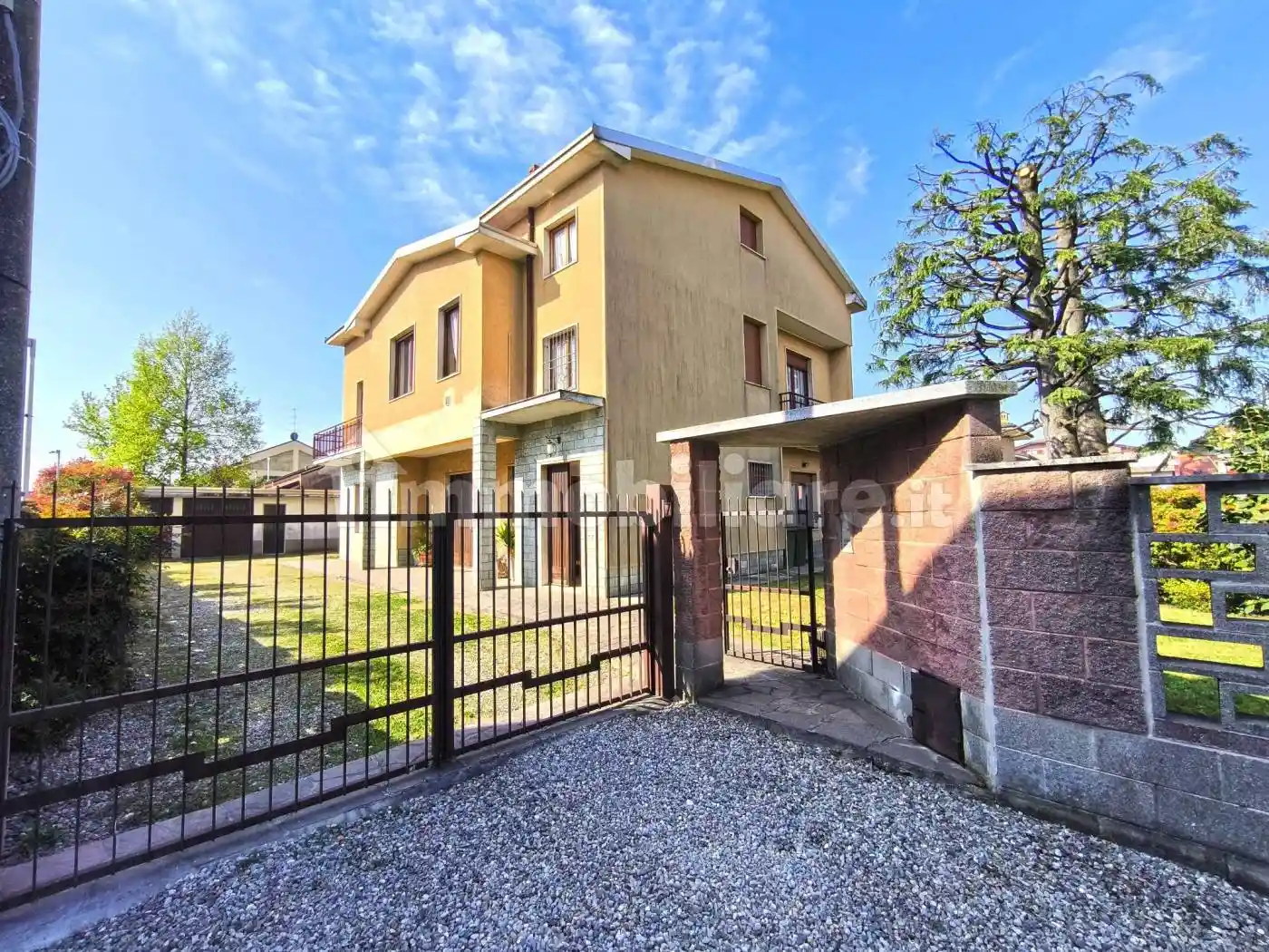 Villa in vendita a Solaro