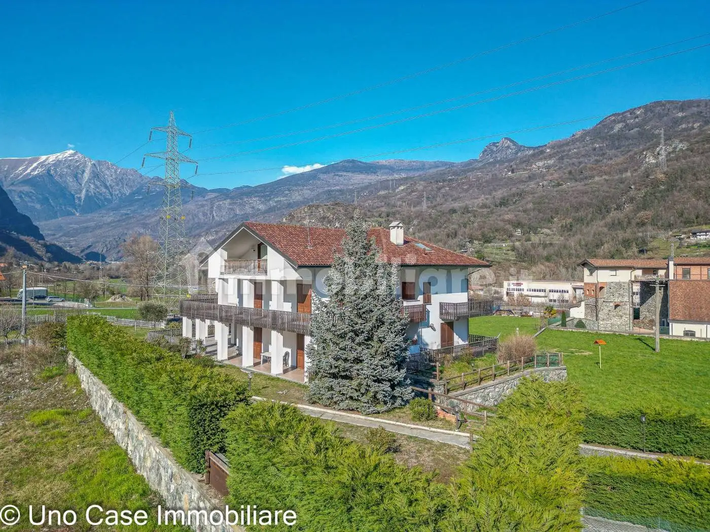 Appartamento in vendita a Champdepraz