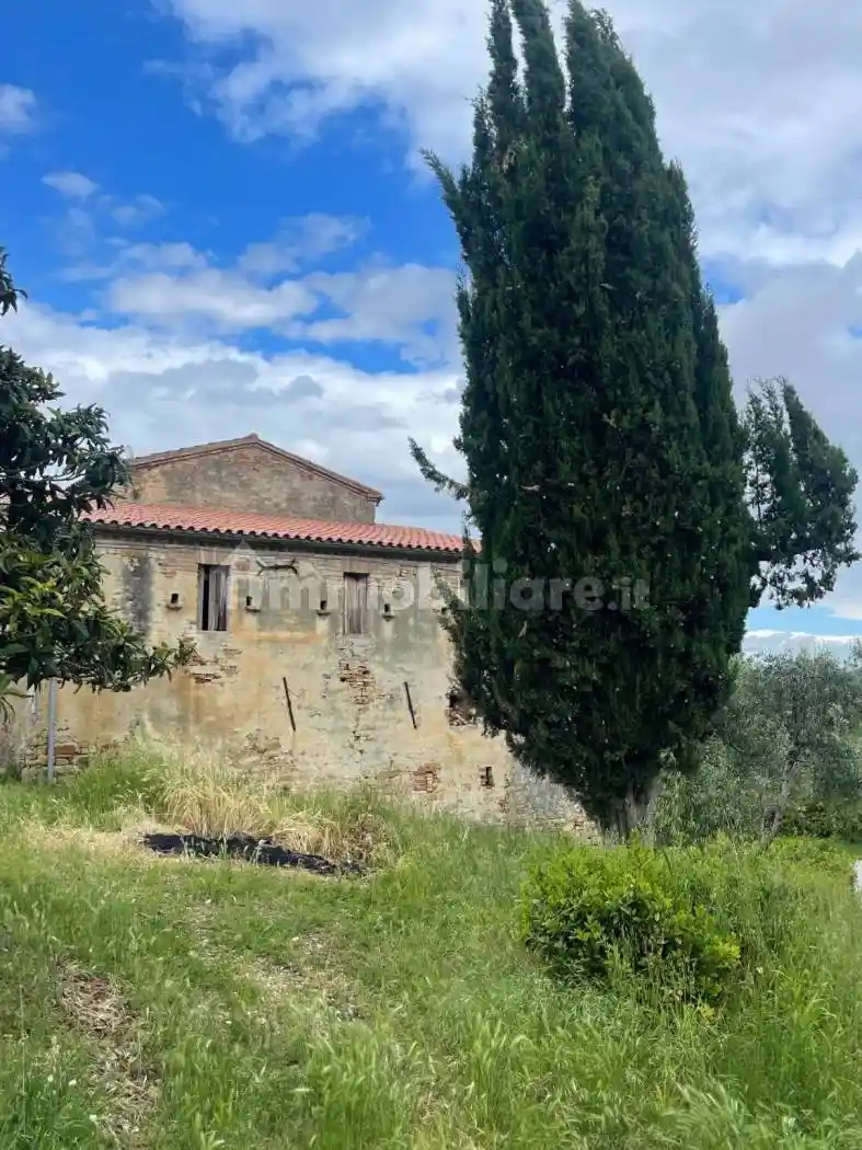 Rustico - Casale in vendita a Montedinove