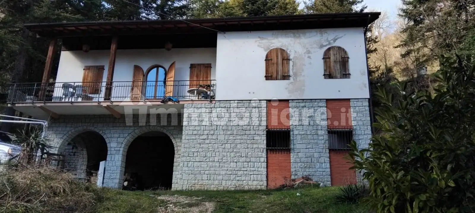 Villa in vendita a Pieve Torina