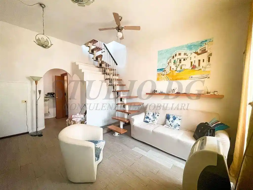 Appartamento in vendita a Bovisio-Masciago