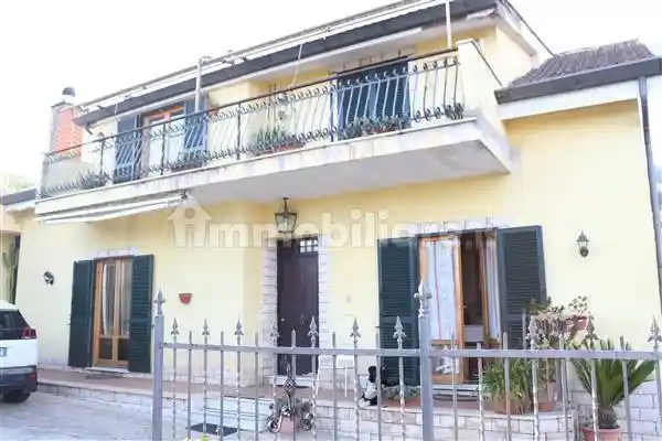 Villa in vendita a Velletri