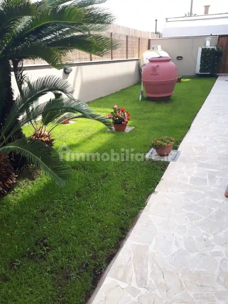 Appartamento buono stato, primo piano, Borgo Hermada, Terracina - foto 2