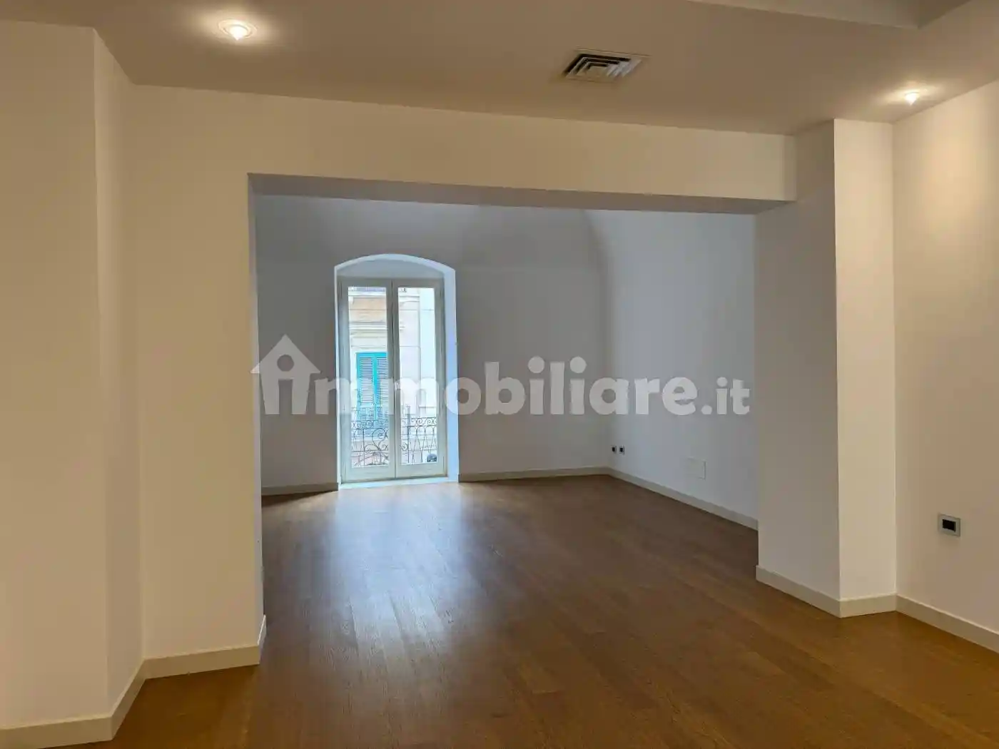 Appartamento in affitto a Taranto