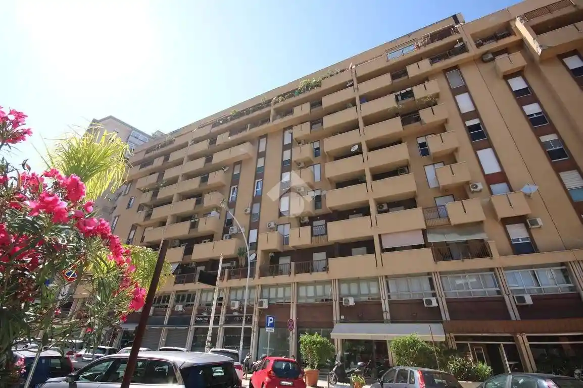 Appartamento in vendita a Palermo