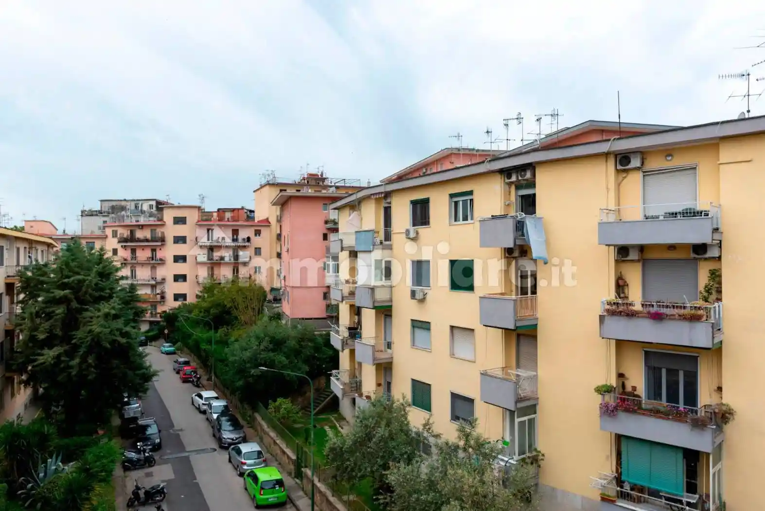 Appartamento in vendita a Napoli